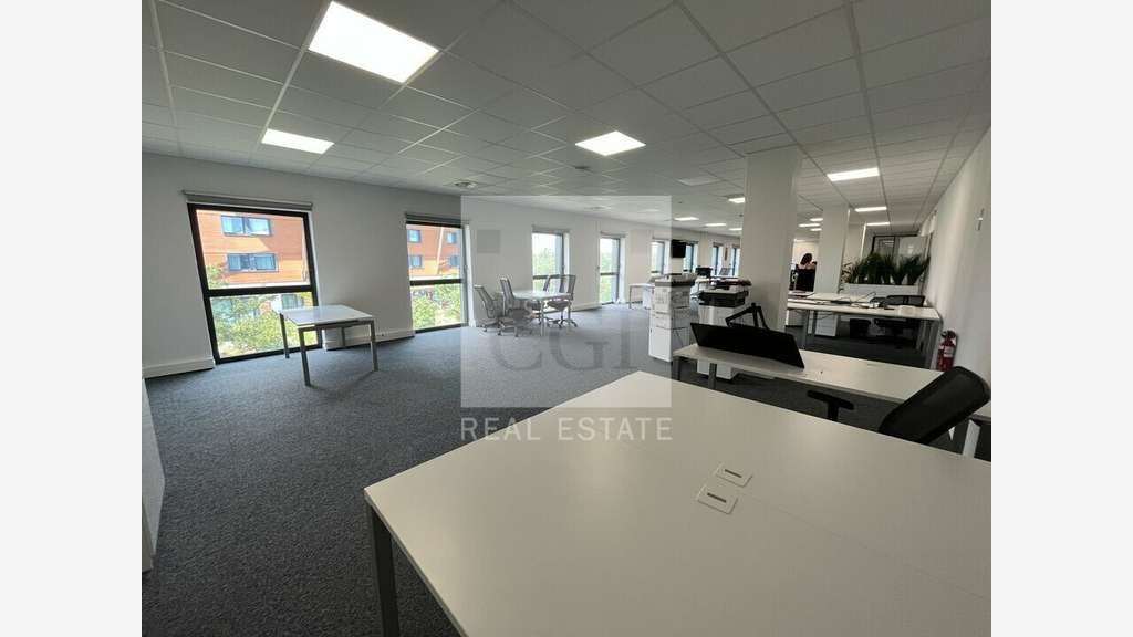 A louer bureaux aménagés 170m² à Jonage