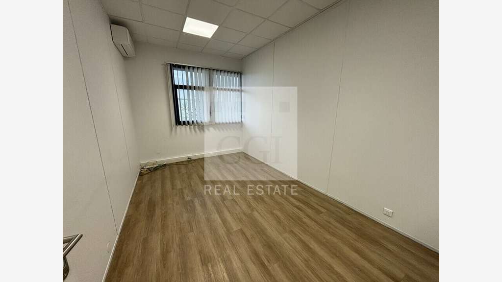 A louer bureaux rénovés 284m² à Bron