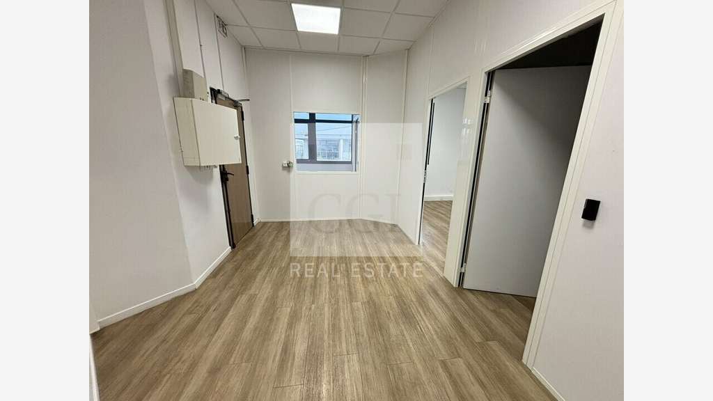 A louer bureaux rénovés 284m² à Bron