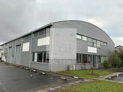 Bureaux dès 120m² à louer parc tertiaire à Bron 