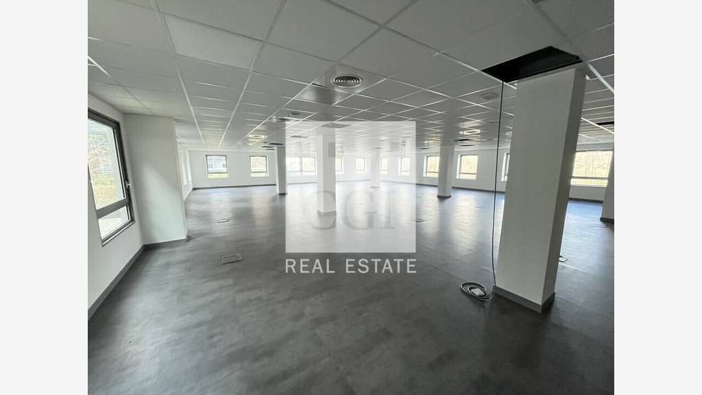 Bureaux 336m² à louer parc tertiaire à Limonest 