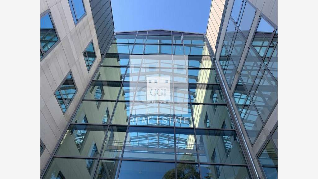 Bureaux 336m² à louer parc tertiaire à Limonest 
