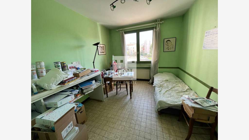 A louer bureaux 83m² R+1 à Saint-Priest centre