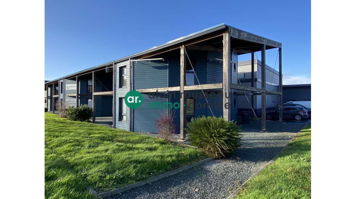 A louer bureaux de 73m² à Beaucouzé av Patton