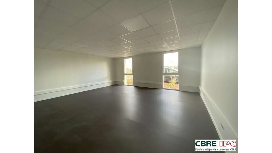 A louer bureaux de 75m² za Saint-Geours-de-Maremne