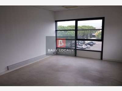 A louer bureaux 319m² à Avignon proche Cap Sud