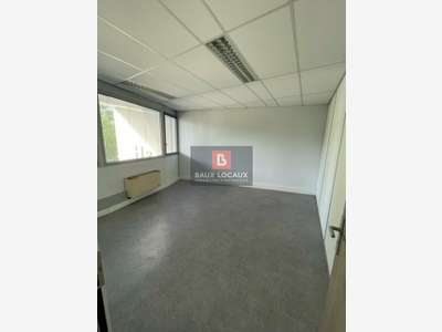 A louer bureaux 50m² R+1 à Avignon proche Cap Sud
