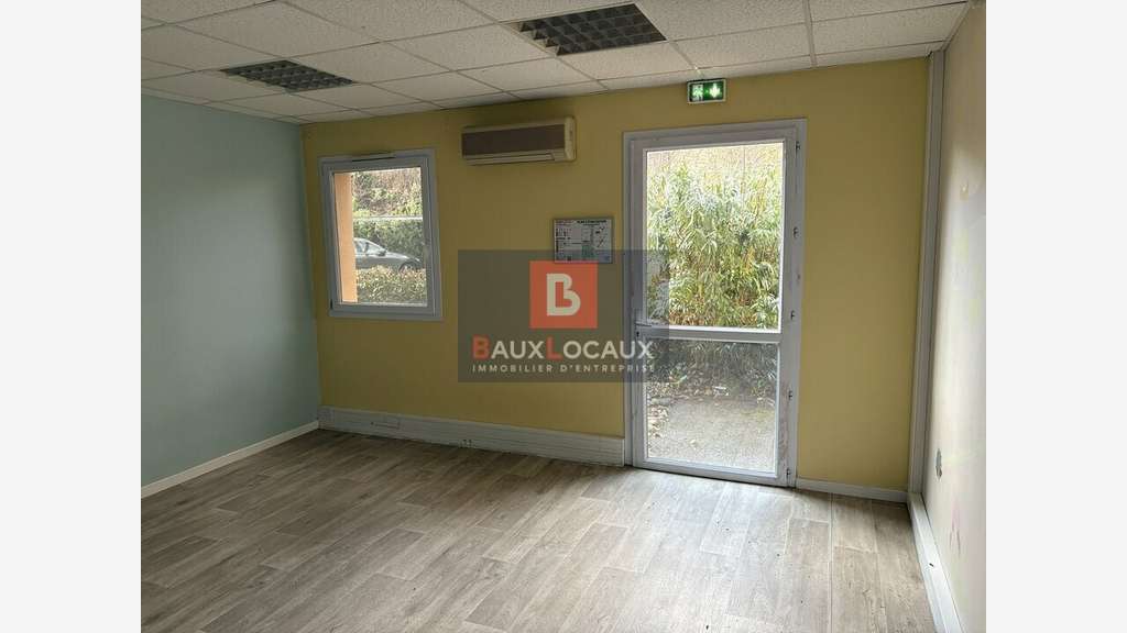 A louer bureaux 165m² en périphérie d'Avignon