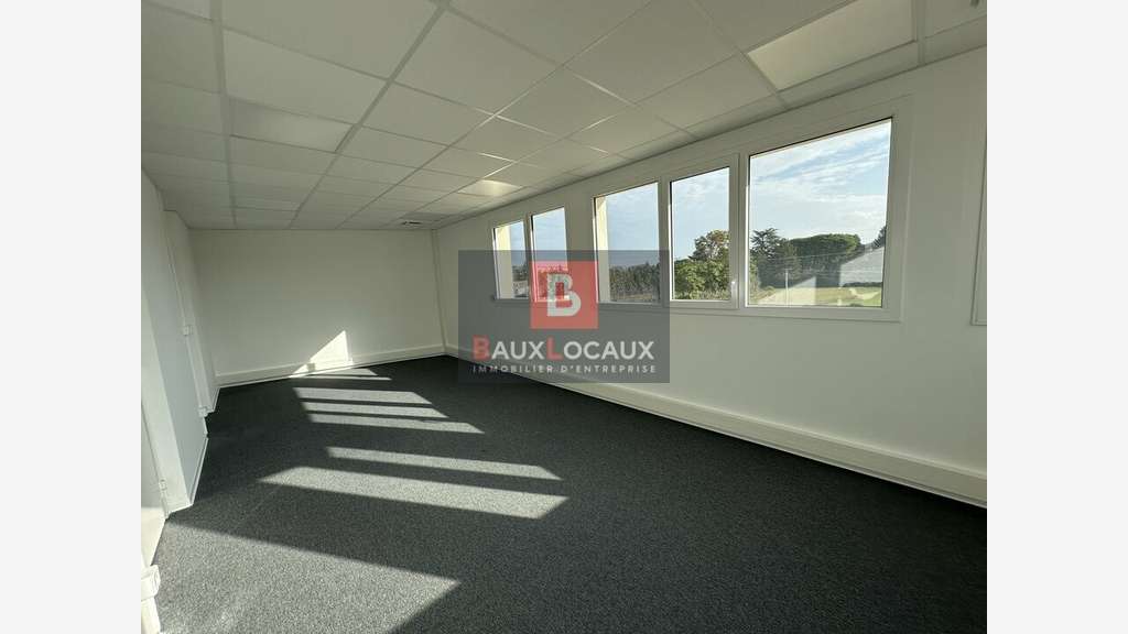 A louer bureaux neufs 66m² à Avignon Fontcouverte 