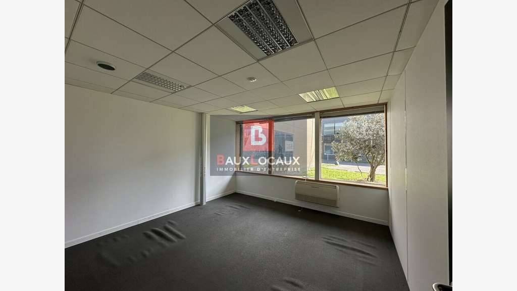 Plateau de bureaux 393m² à louer Avignon Agroparc