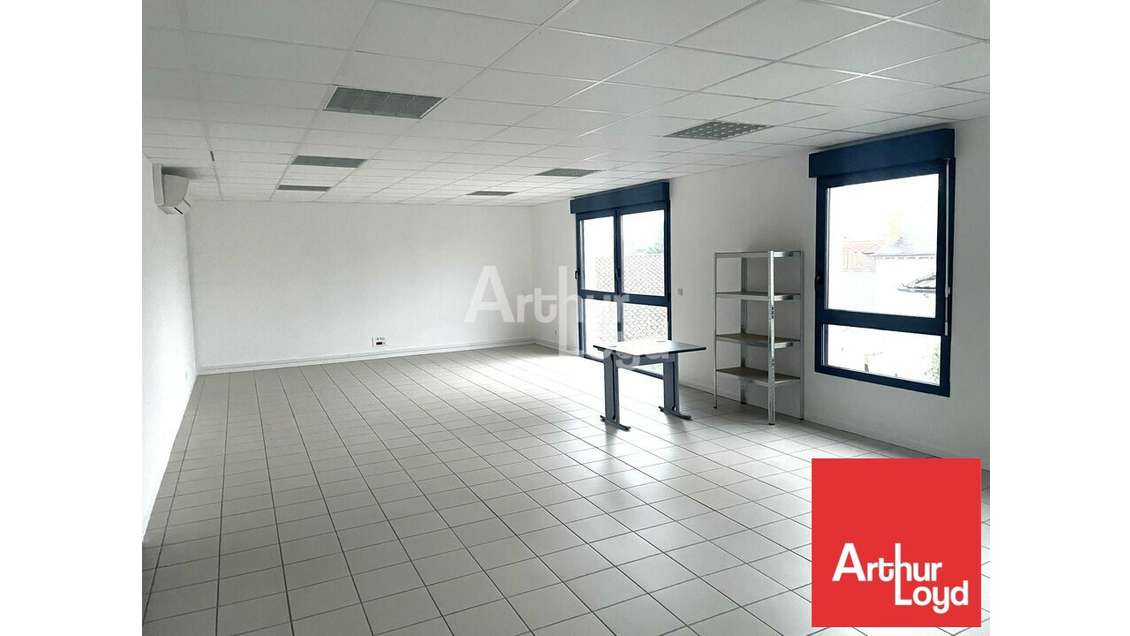 A louer bureaux 144m² R+1 Poitiers Est Bld Kennedy