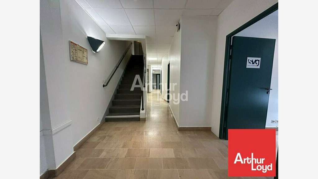 A louer bureaux 300m² à Poitiers rue Petonnet