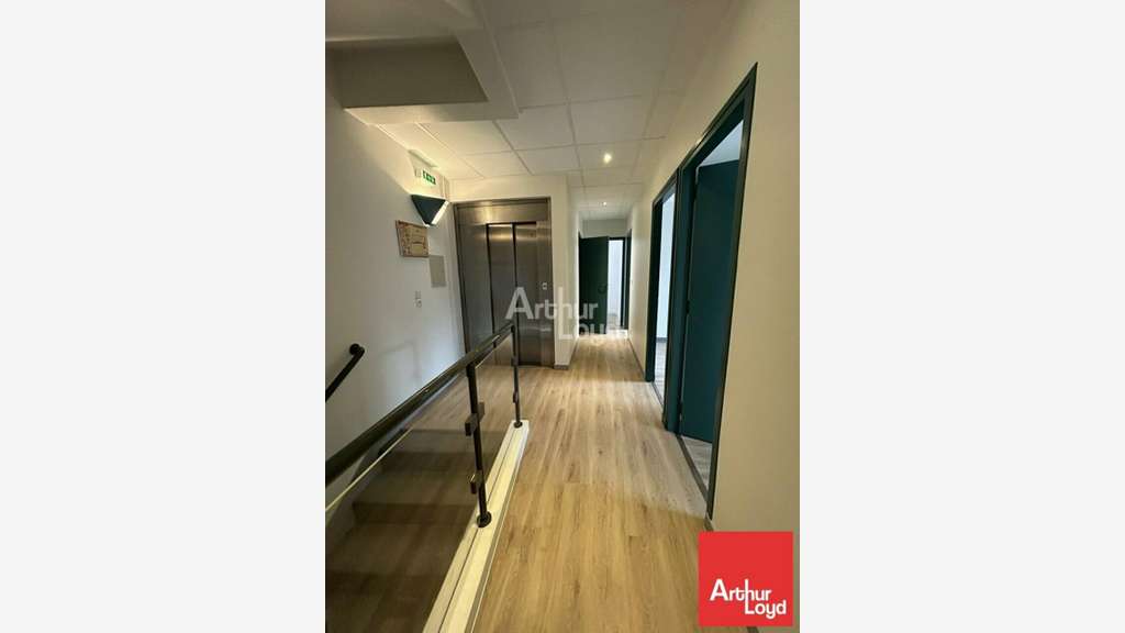 A louer bureaux 300m² à Poitiers rue Petonnet