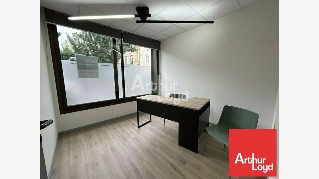 A louer bureaux 300m² à Poitiers rue Petonnet
