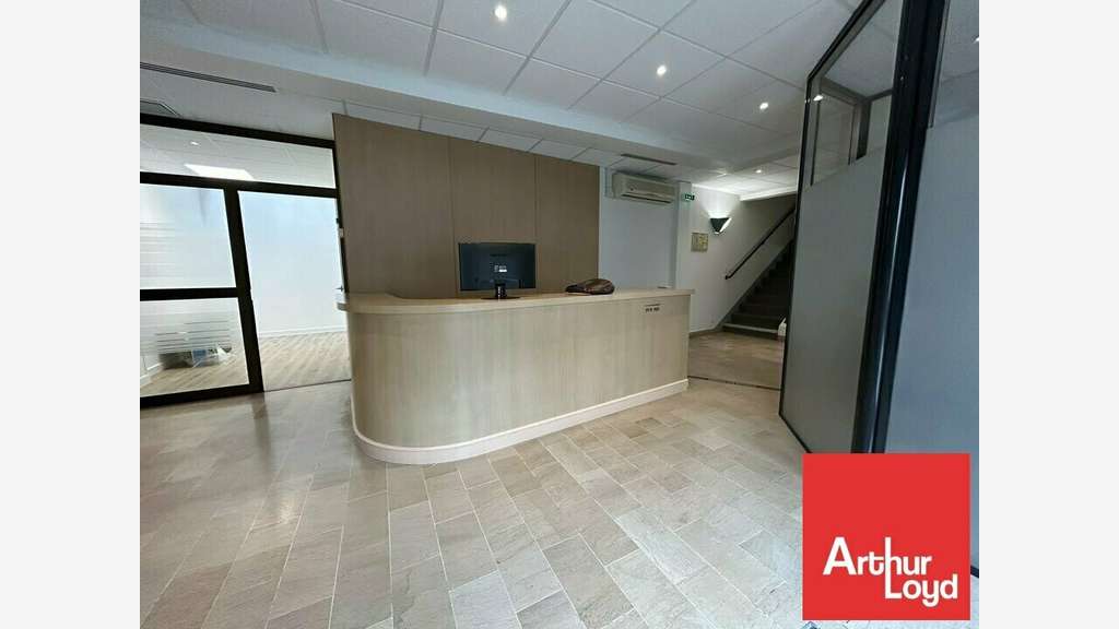 A louer bureaux 300m² à Poitiers rue Petonnet