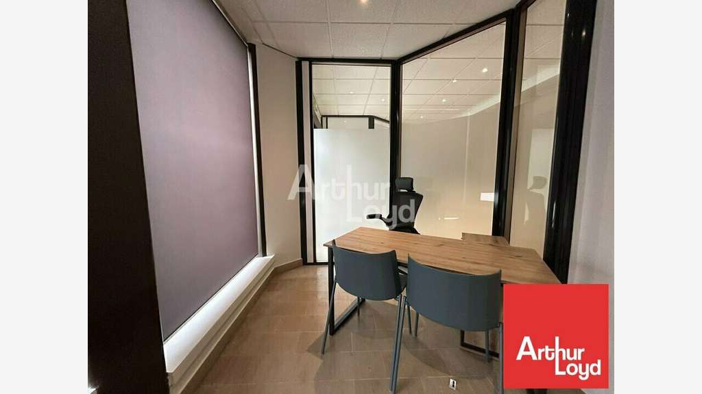 A louer bureaux 300m² à Poitiers rue Petonnet