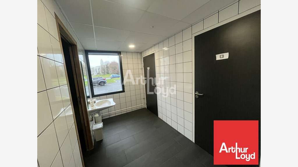 Bureaux 188m² à louer à Poitiers Grand Large