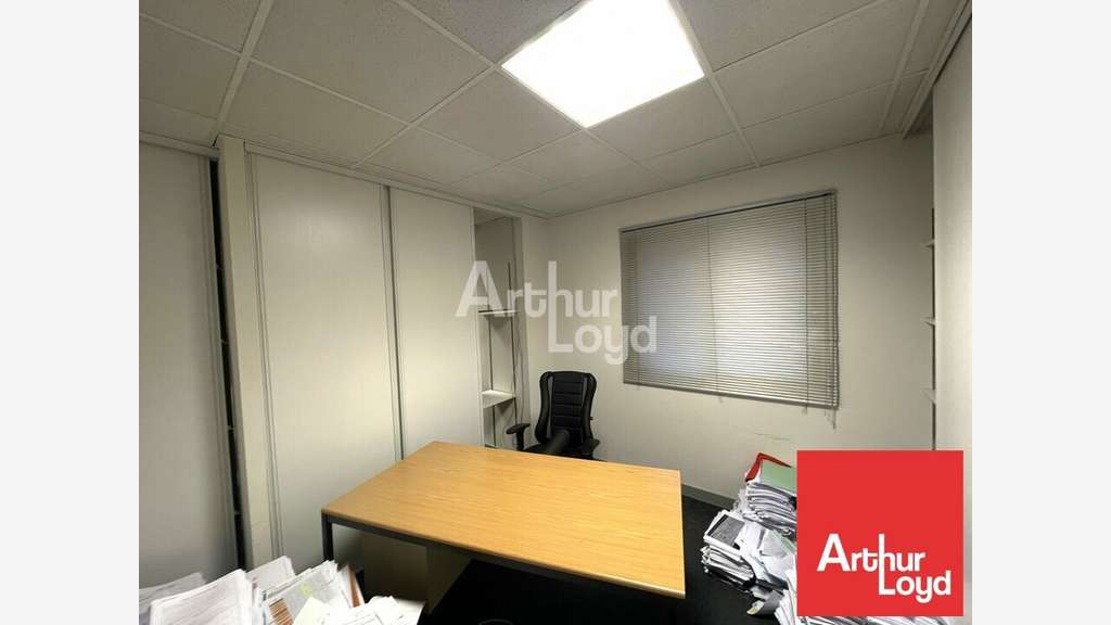 A louer bureaux 115m² à Jaunay-Clan Technopôle