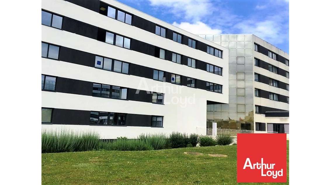 A louer bureaux 127m² à Chasseneuil Futuroscope