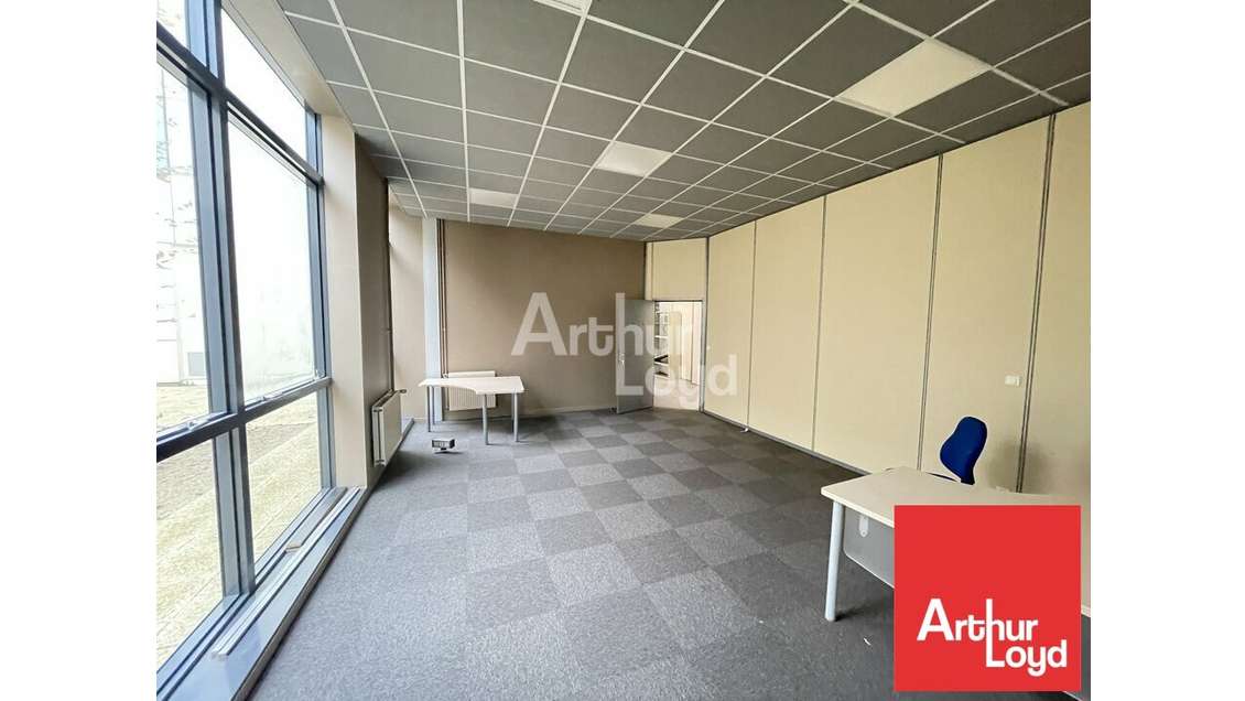 A louer bureaux 35m² à Chasseneuil Futuroscope