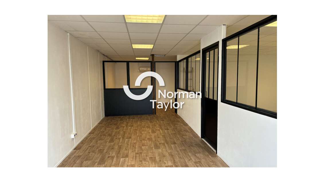 Bureaux 86m² à louer zone d'activité Montpellier