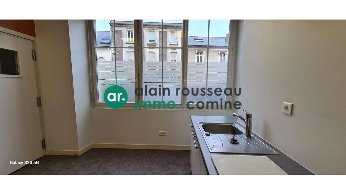 A louer bureaux 90m² à Angers St Léonard