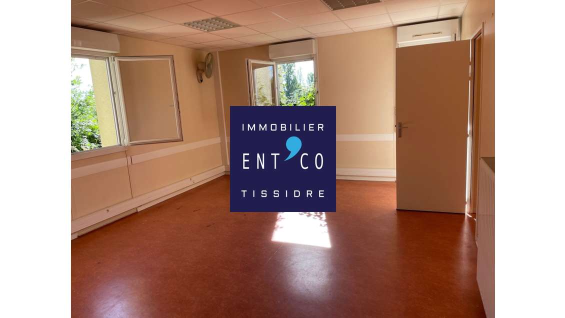 A louer bureaux 254m² zone aéroportuaire d'Agen