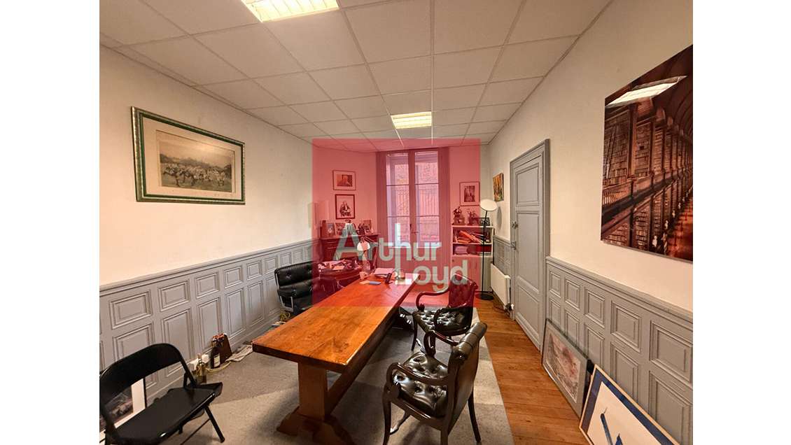 Loue bureaux de caractère 246m² empl strat à Agen
