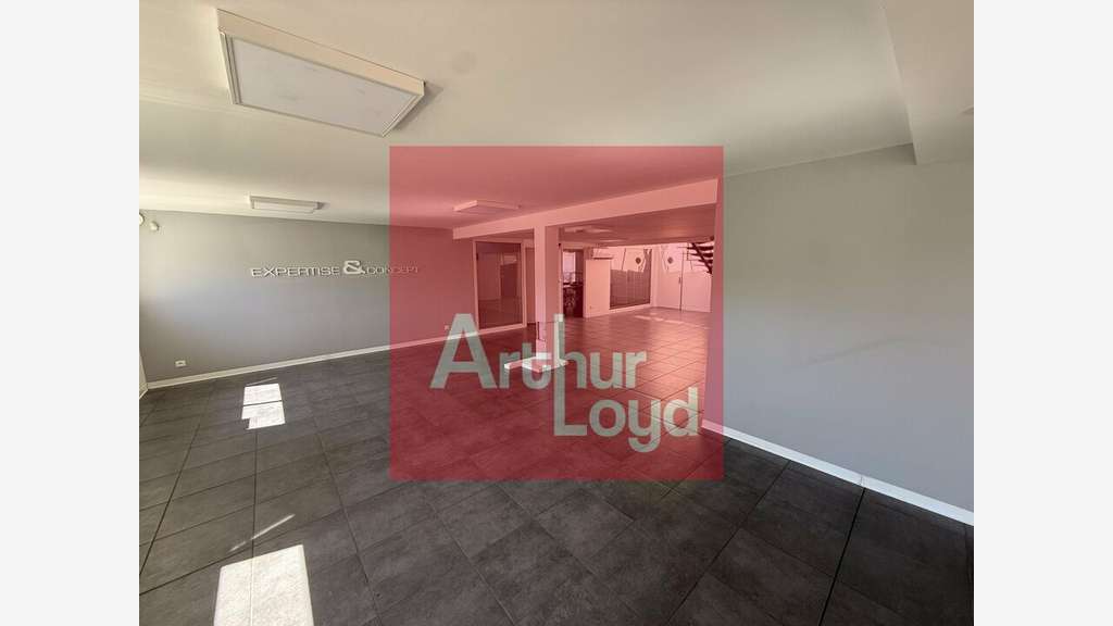 Bureaux de 423m² à louer Agen prox axe majeur