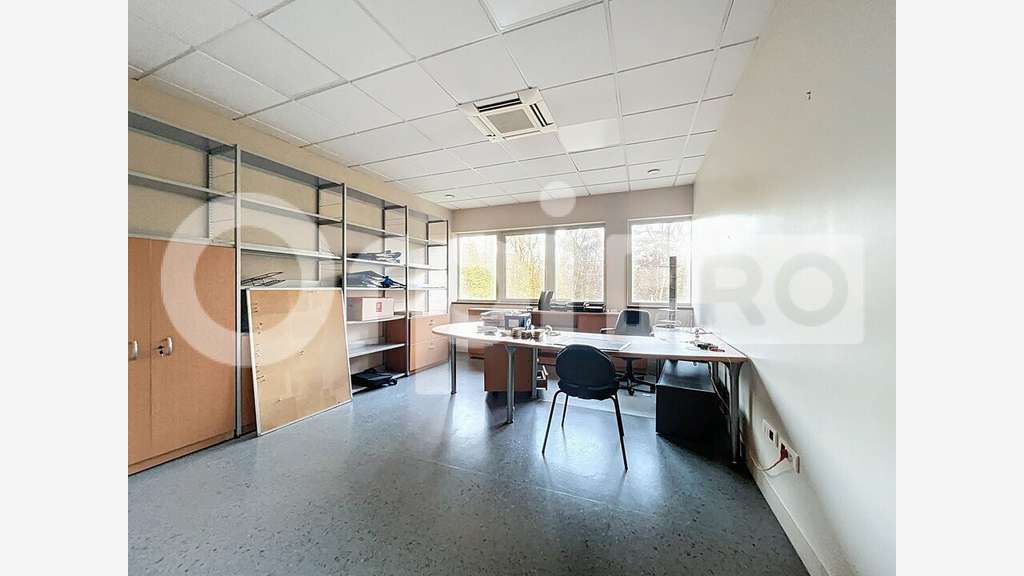 Plateau de bureaux 485m² à louer à Agnetz
