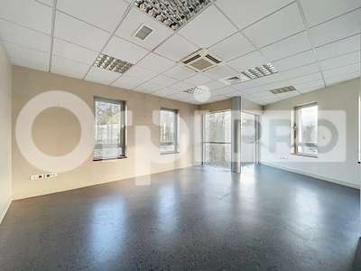 Plateau de bureaux 210m² à louer à Agnetz