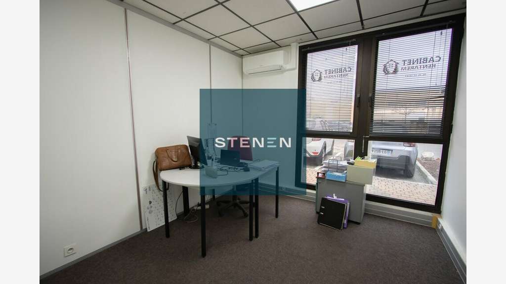 Location bureaux 13m² en bon état Aix-en-Provence