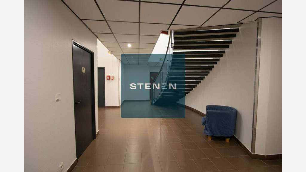 Location bureaux 13m² en bon état Aix-en-Provence