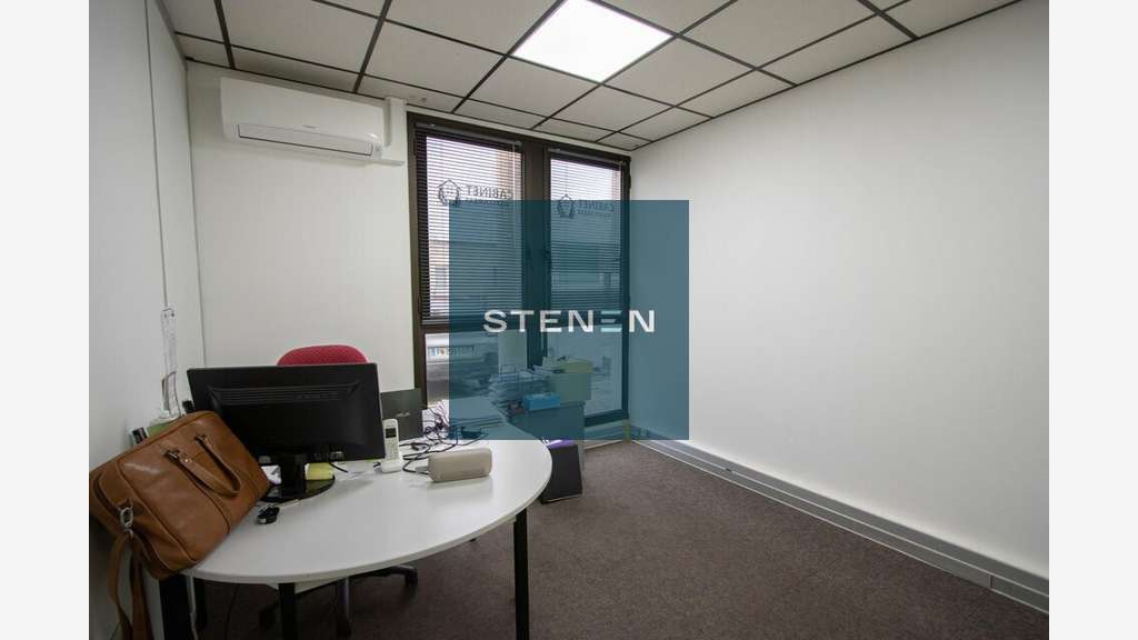 Location bureaux 13m² en bon état Aix-en-Provence