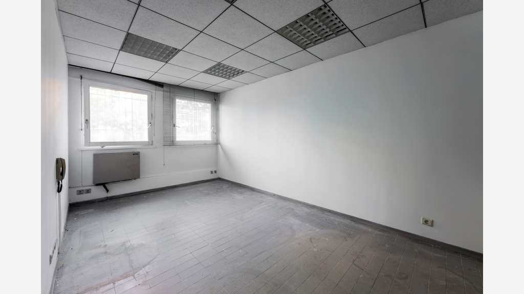 Bureaux 93m² à louer ENCAGNANE Aix 13100