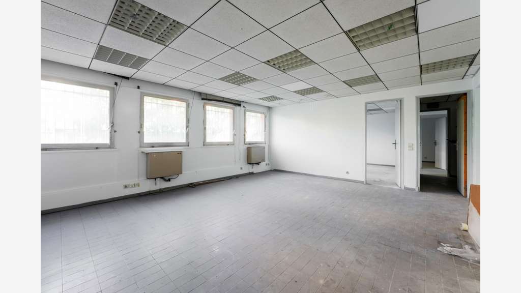 Bureaux 93m² à louer ENCAGNANE Aix 13100