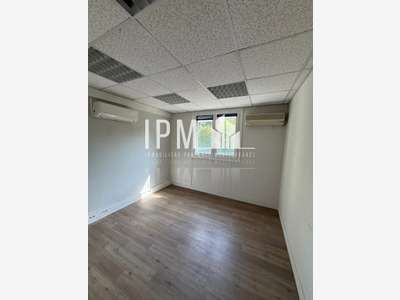A louer bureaux de 320m² ZA d'Aix les Milles