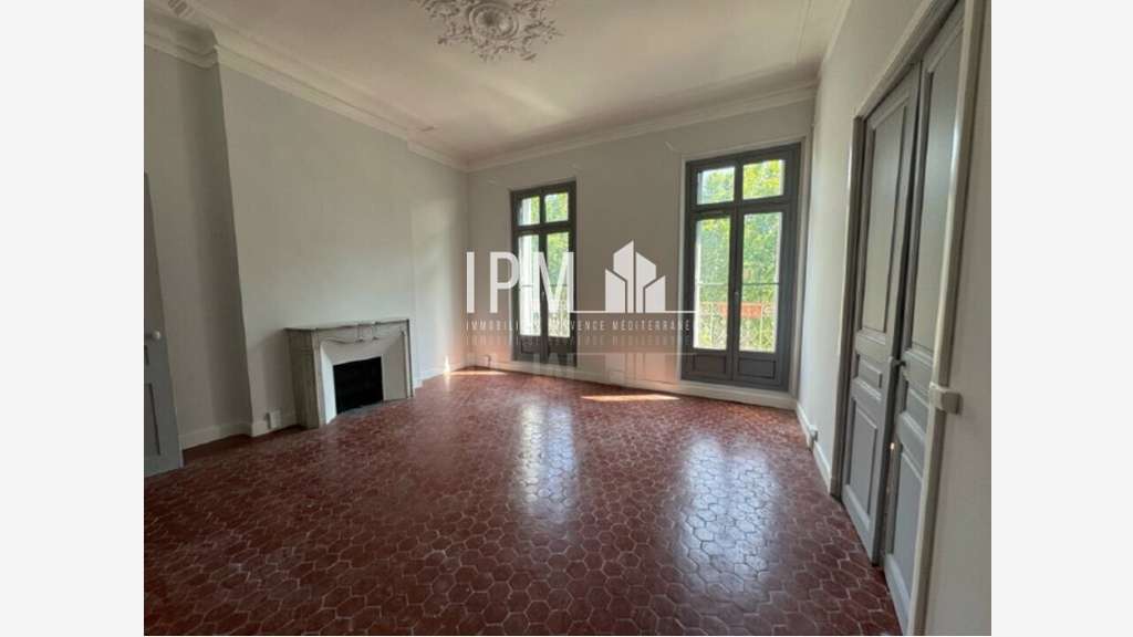 A louer bureaux 170m² à Aix-en-Provence Rotonde
