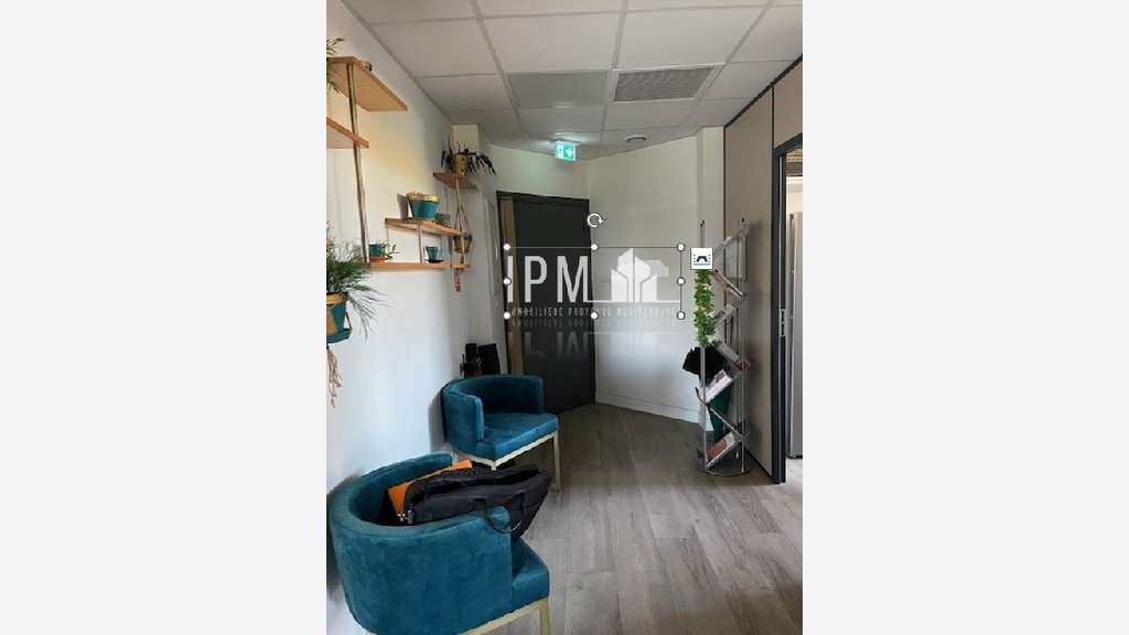 Bureaux meublés 113m² à louer à Aix Les Milles   