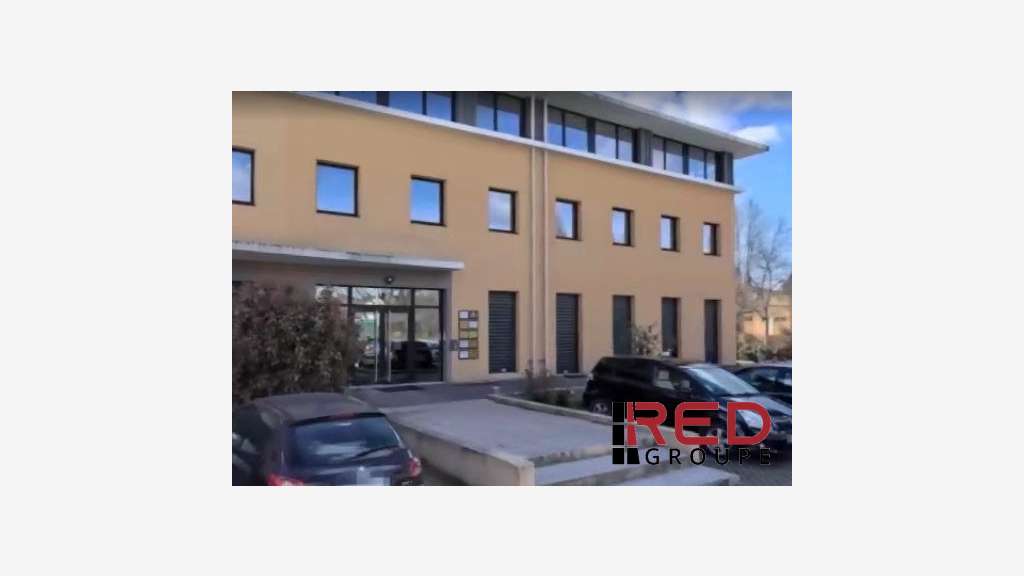 Bureau 105m² R+2 à louer au sud d'Aix en Provence