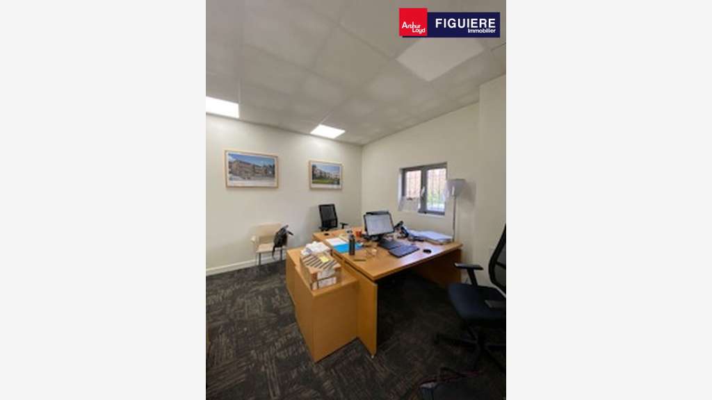 Local commercial 265m² à louer à Aix-en-Provence