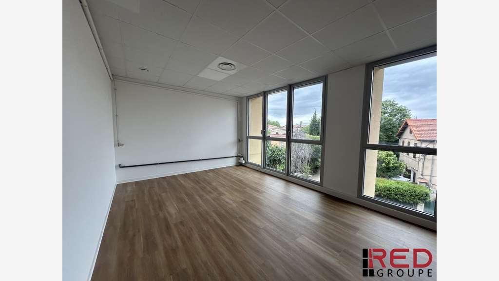 A louer bureaux 102m² à Aix-en-Provence Pasteur