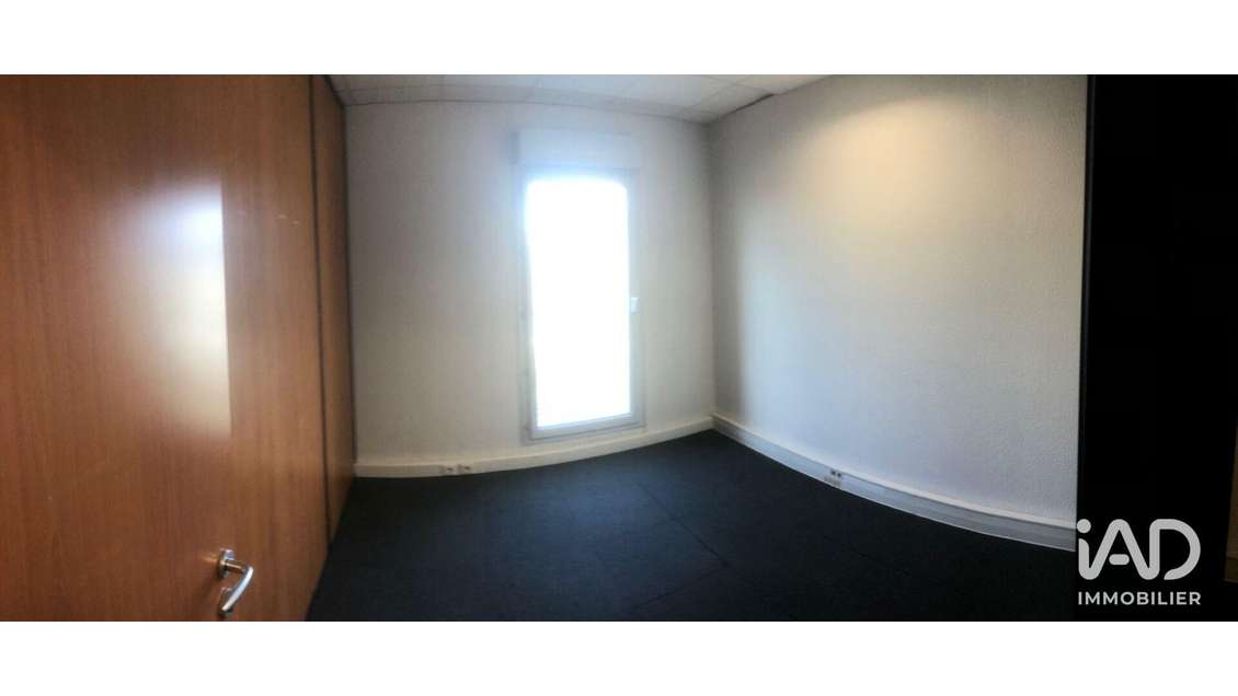 A louer bureau 18m² au 1er étage à Aix-en-Provence