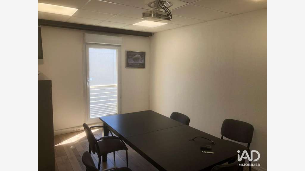 A louer bureau 18m² R+1 à Aix-en-Provence