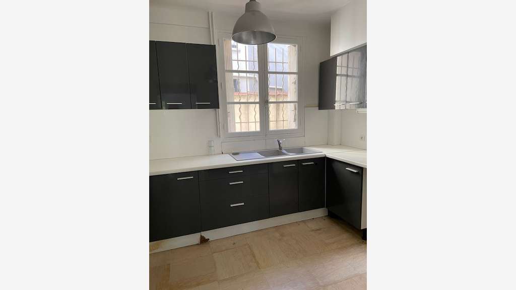 Bureaux de 200m² à louer Aix en Pce Rotonde 13080 