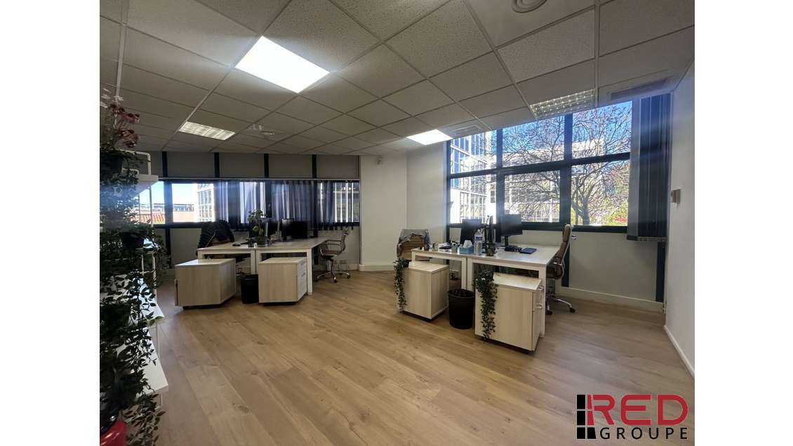 Bureaux de 69m² à louer en RDC à Aix en Provence