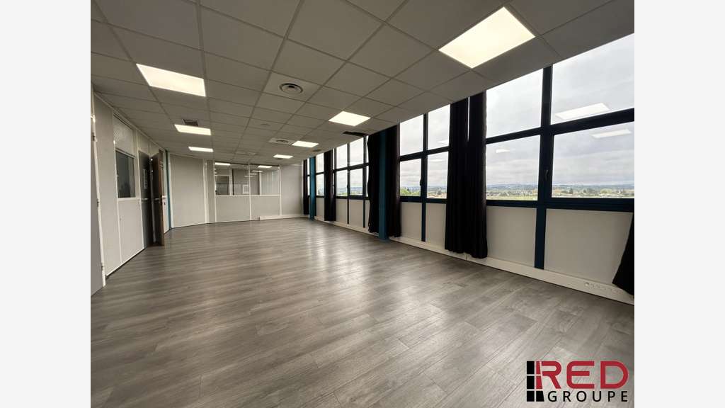 Loue bureau 217m² pole d'activité Aix-en-Provence