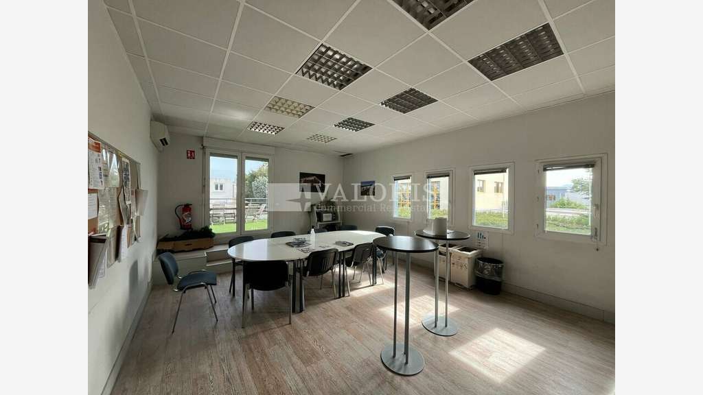 A louer bureaux de 310 et 675m² Aix-en-Provence  
