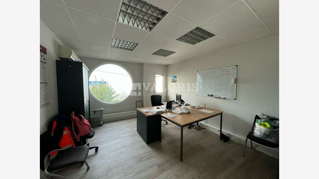 A louer bureaux de 310 et 675m² Aix-en-Provence  