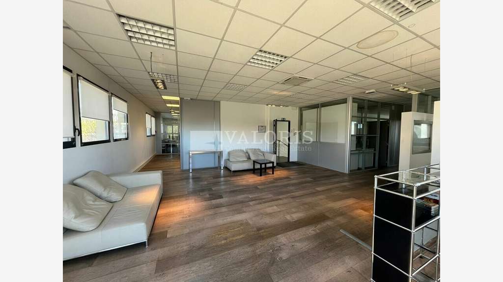 Bureaux à louer dans parc arboré Aix-en-Provence 